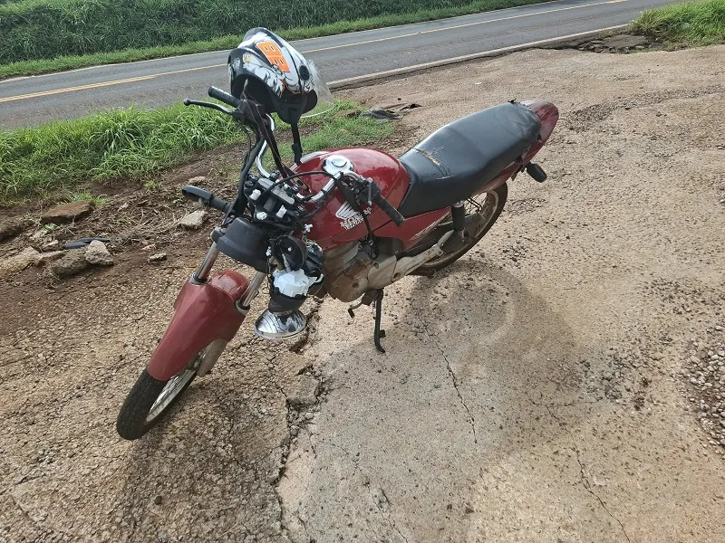 Motociclista fica ferido em colisão traseira na PR-317, em Toledo